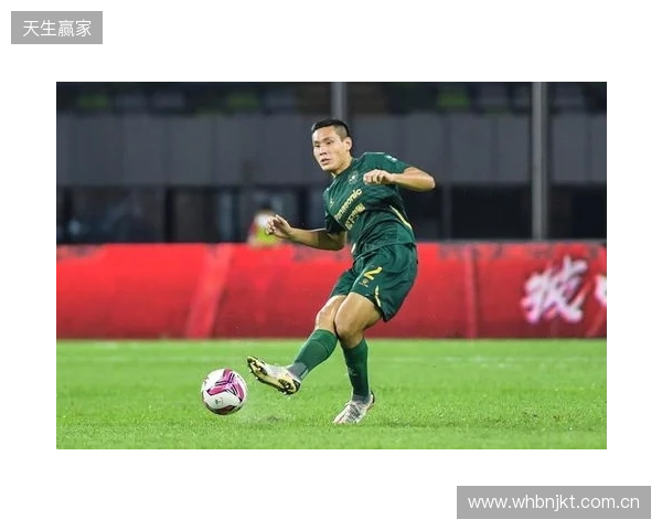 梁诺恒：父亲身体不好希望踢港超照顾他，盼浙江队能拿中超冠军