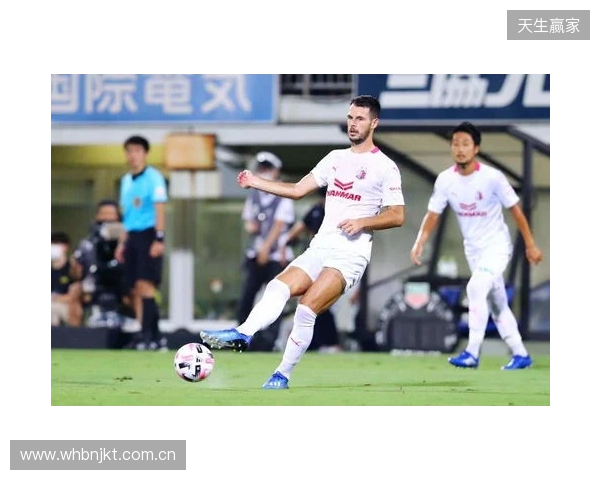 官方:37岁陈柏良加盟定南赣联,身披17号球衣 官方:37岁陈柏良加盟定南赣联,身披17号球衣