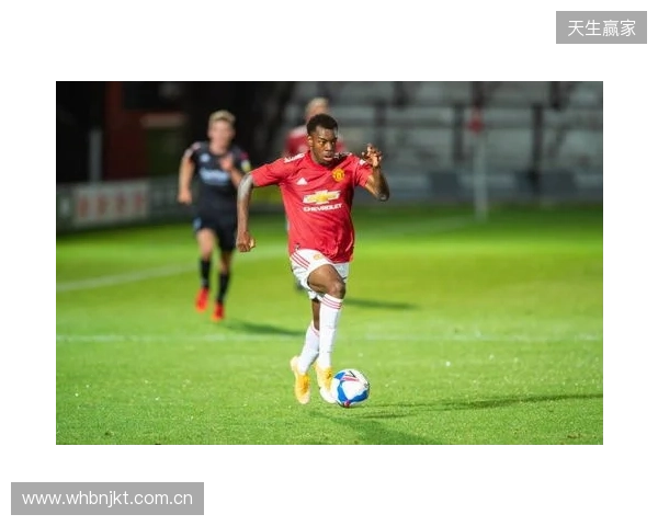 陕西联合官宣:27岁瑞典籍身高1米85中场伊兰杜斯特正式加盟球队 陕西联合官宣:27岁瑞典籍身高1米85中场伊兰杜斯特正式加盟球队